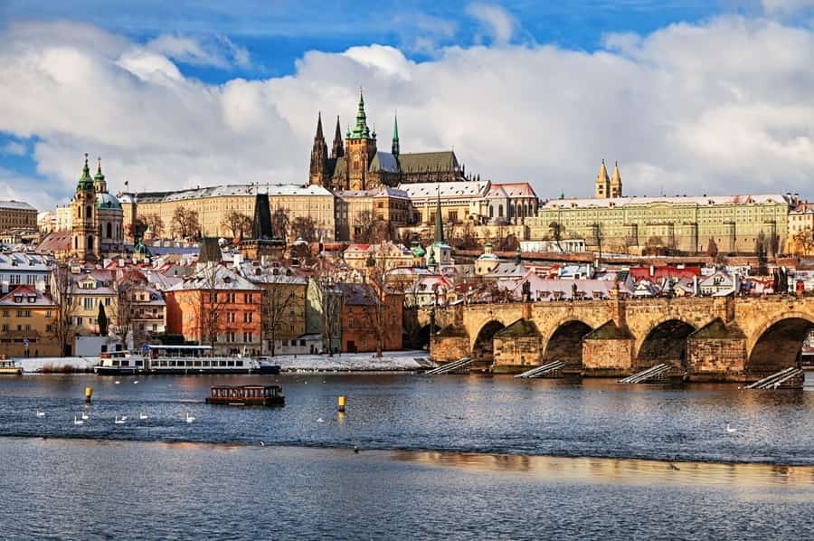 Czech private helicopter charter flight services in Prague