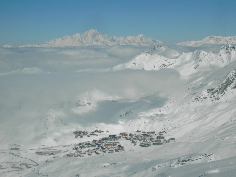 Val Thorens from 3,200 m (10,500 ft)