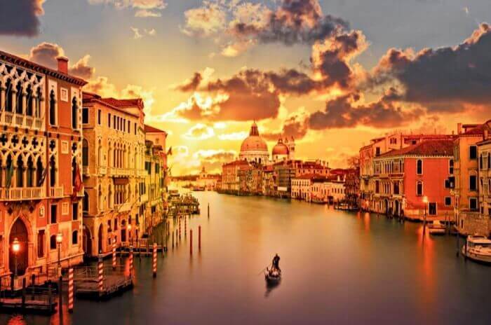 Italy private jet charter flight services in Venice