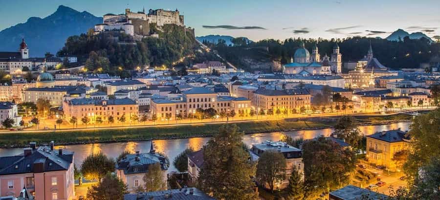 Austria private helicopter charter flight services in Salzburg